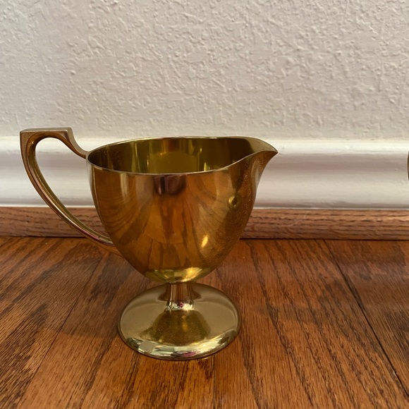 Dirilyte Gold Sugar and Creamer - Picture 3 of 7